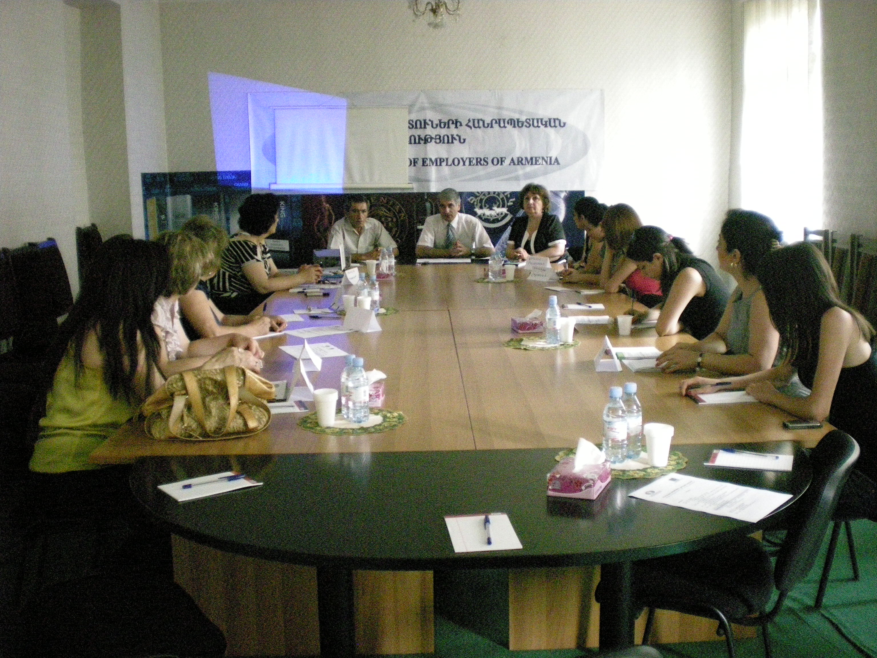 Встреча в Республиканском союзе работодателей Армении в рамках проекта развития женского предпринимательства